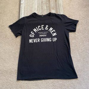 Of Mice & Men L Never Giving Up MMXV 2015 Graphic Band Tee T-Shirt Metalcore